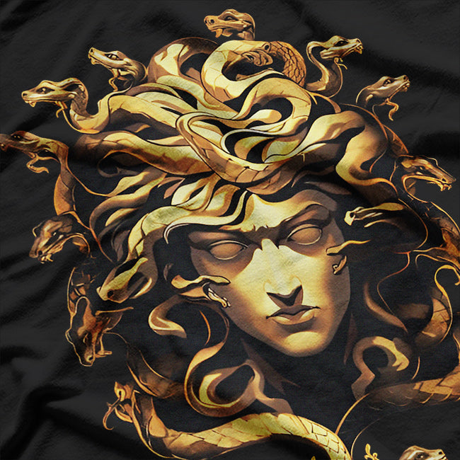 Medusa's Head: The Iconic Gorgon of Greek Mythology T-Shirt