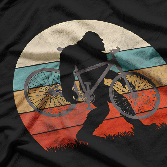 Bigfoot Mountain Bike Funny Cycling Sasquatch T-Shirt
