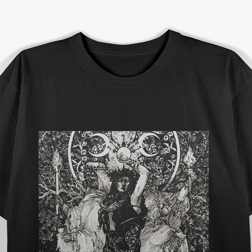The Goddess Hecate - Tarot Card Triple Moon Wiccan Pagan Witch T-Shirt