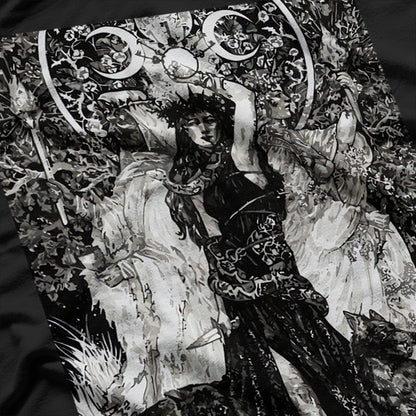 The Goddess Hecate - Tarot Card Triple Moon Wiccan Pagan Witch T-Shirt