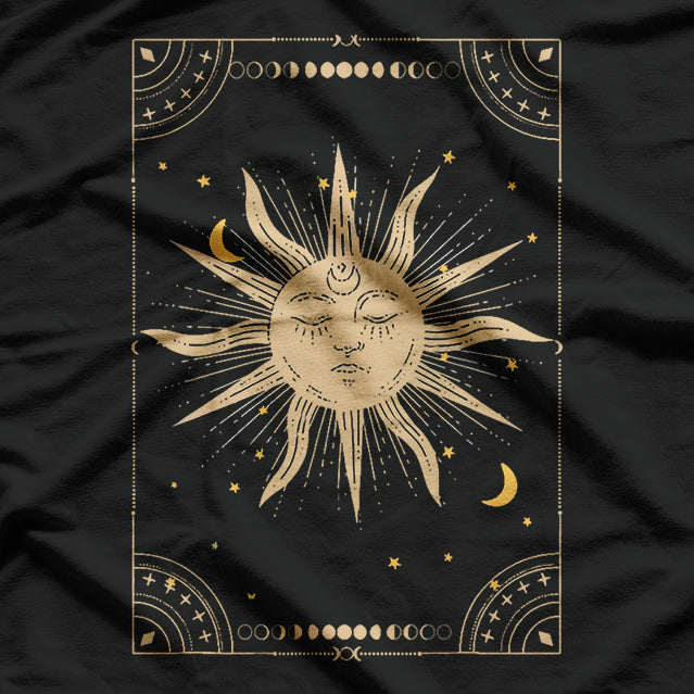 Sun and Moon Tarot: A Cosmic Balance of Light and Shadow T-Shirt