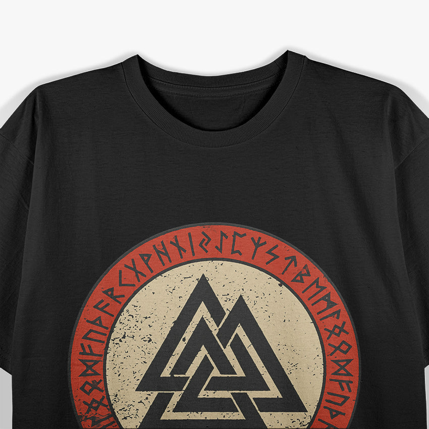 Viking Valknut Knot: Wotan and the Power of Norse Mythology T-Shirt