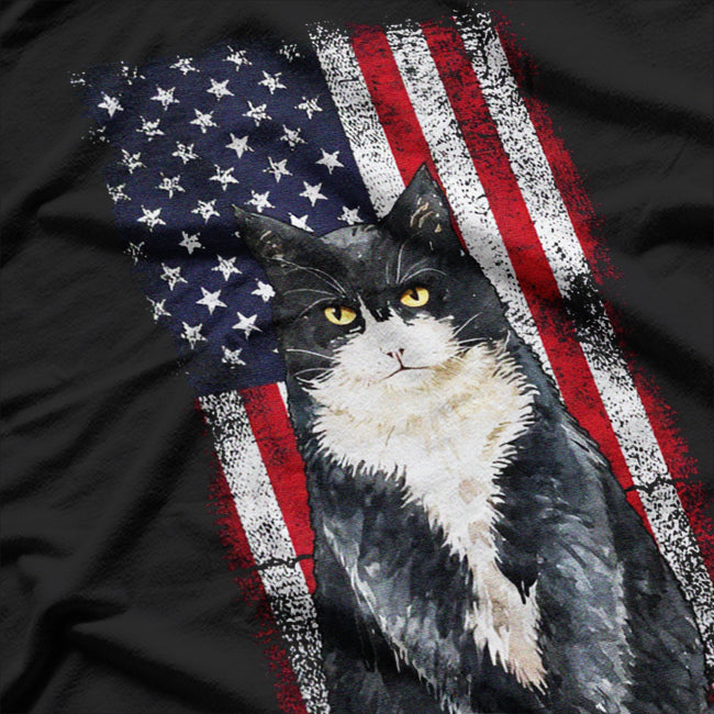 Patriotic Tuxedo Cat 4th of July Vintage US - A Feline Celebration of Freedom T-Shirt