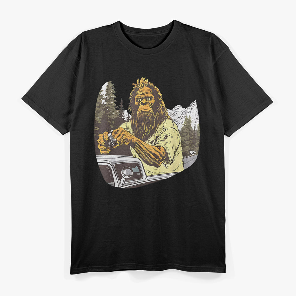 Funny Bigfoot Sasquatch Retro Outdoor Camping T-Shirt