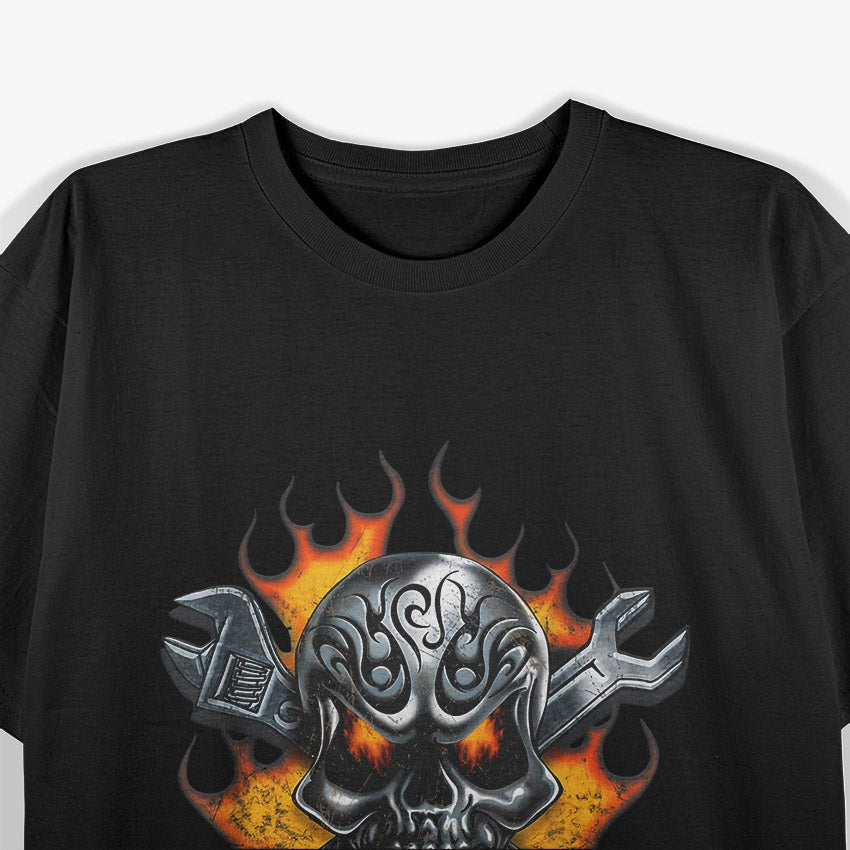 Skull Mechanic Essential Design Great Gift Idea T-Shirt