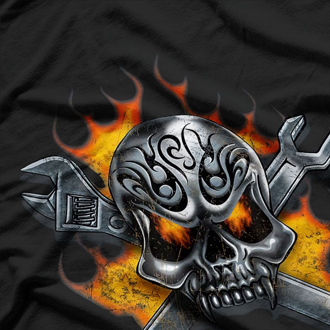 Skull Mechanic Essential Design Great Gift Idea T-Shirt