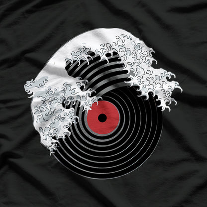 Great Wave of Music A Fusion of Kanagawa and Vinyl Sound T-Shirt