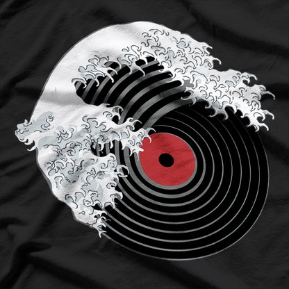 Great Wave of Music A Fusion of Kanagawa and Vinyl Sound T-Shirt