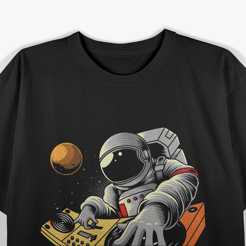 Astronaut Playing Dj in Space Planets Moon Stars Astronaut T-Shirt