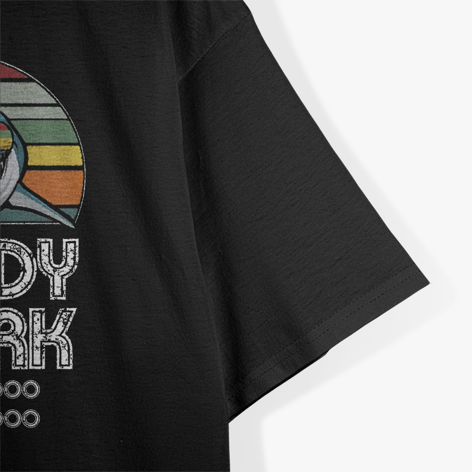 Daddy Shark Doo Doo – Funny Retro Dad T-Shirt