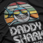 Daddy Shark Doo Doo – Funny Retro Dad T-Shirt