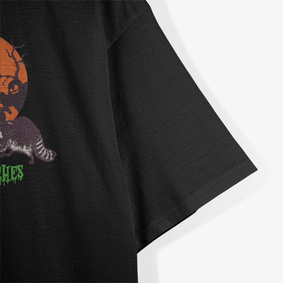 Witch’s Raccoon Cute Halloween Magic Animal Design T-Shirt