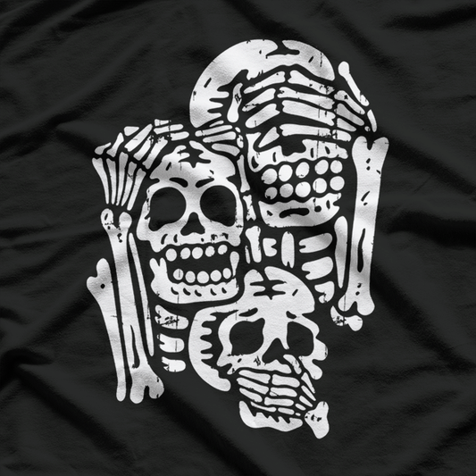 Three Wise Skeletons – Funny Halloween Party Spooky Joke T-Shirt