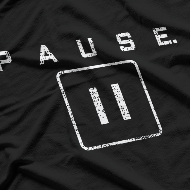 Gamer Pause Button Vintage T-Shirt