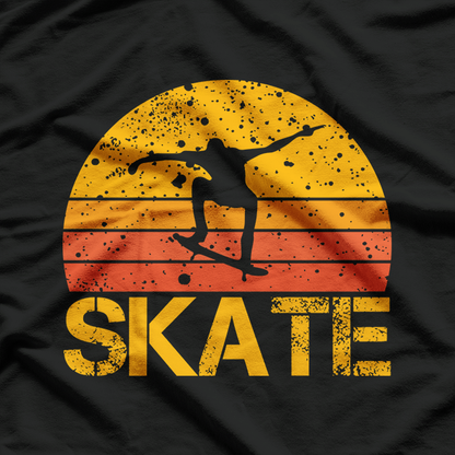 Skateboarder - Retro Vintage Skateboarding T-Shirt