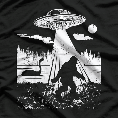 Bigfoot UFO Abduction - Funny Sasquatch & Aliens T-Shirt
