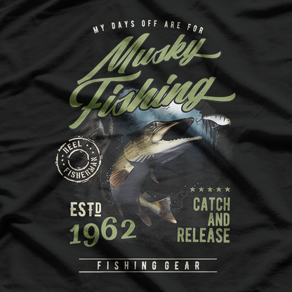 Vintage Musky Fishing T-Shirt