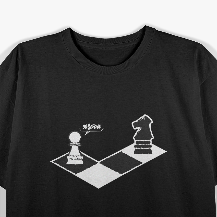 Funny Retro Chess Strategy Master Chess Player Checkmate King T-Shirt