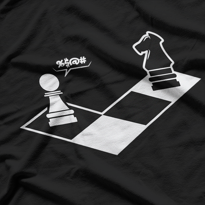 Funny Retro Chess Strategy Master Chess Player Checkmate King T-Shirt