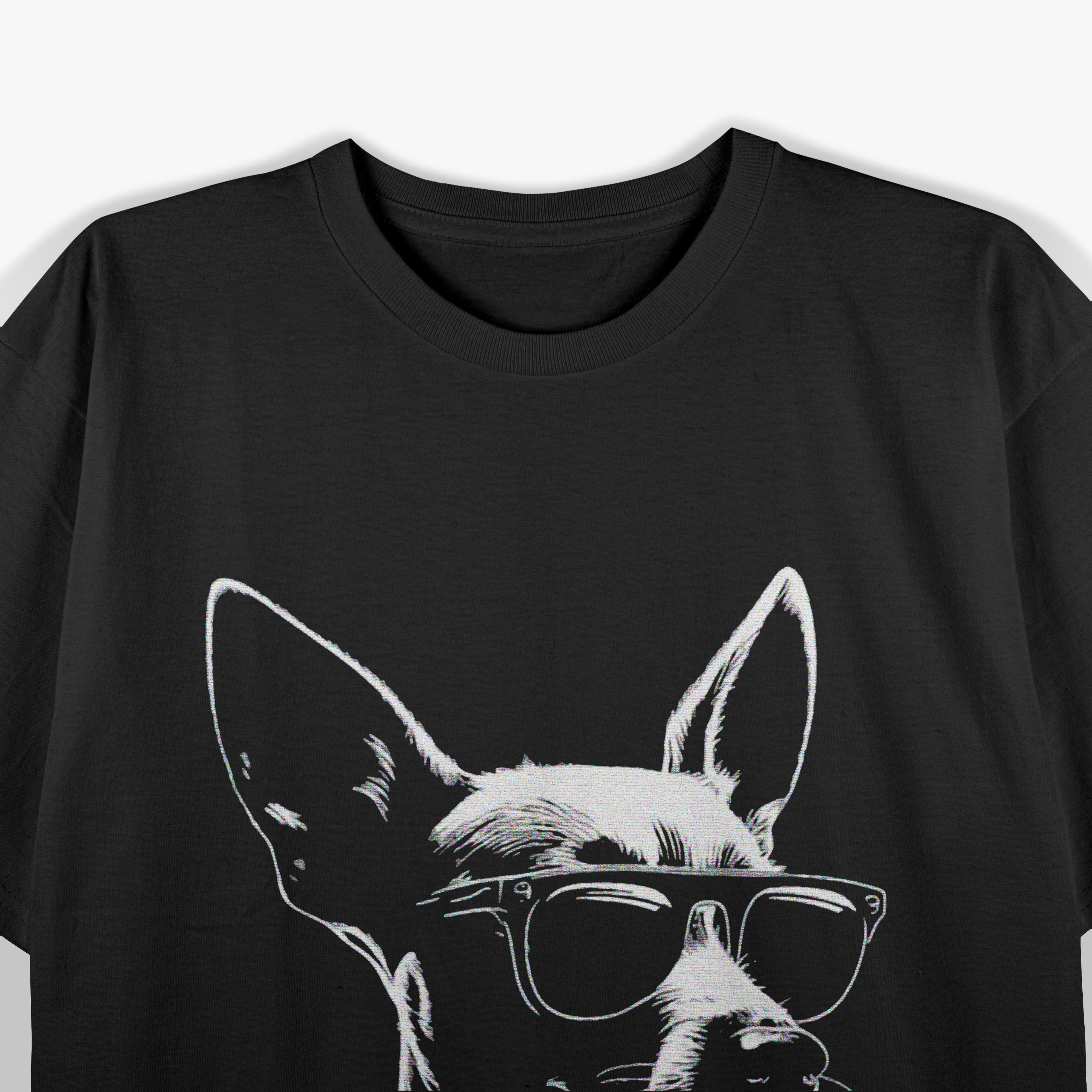 Cool Min Pin Dog With Sunglasses Funny Min Pin Dog Lovers T-Shirt