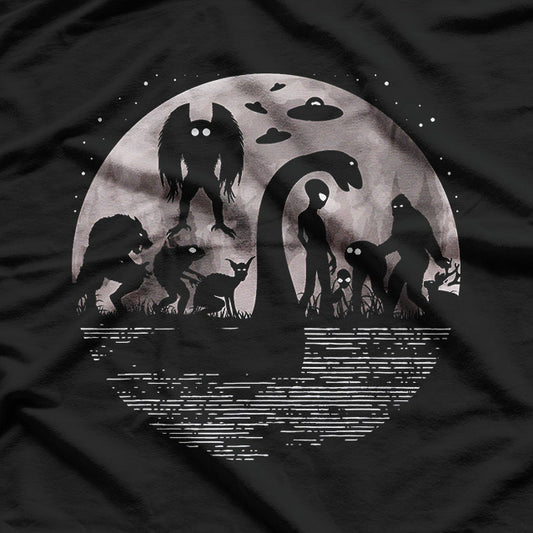 Funny Cryptid Mashup – Bigfoot & Loch Ness Monster Humor Love T-Shirt