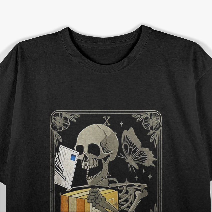 Spooky Postman Funny Mail Carrier Halloween Graphic T-Shirt