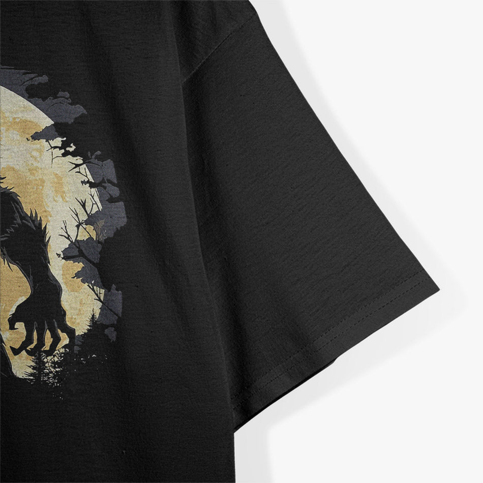 Creepy Werewolf Graphic – Full Moon Horror Folklore Design T-Shirt