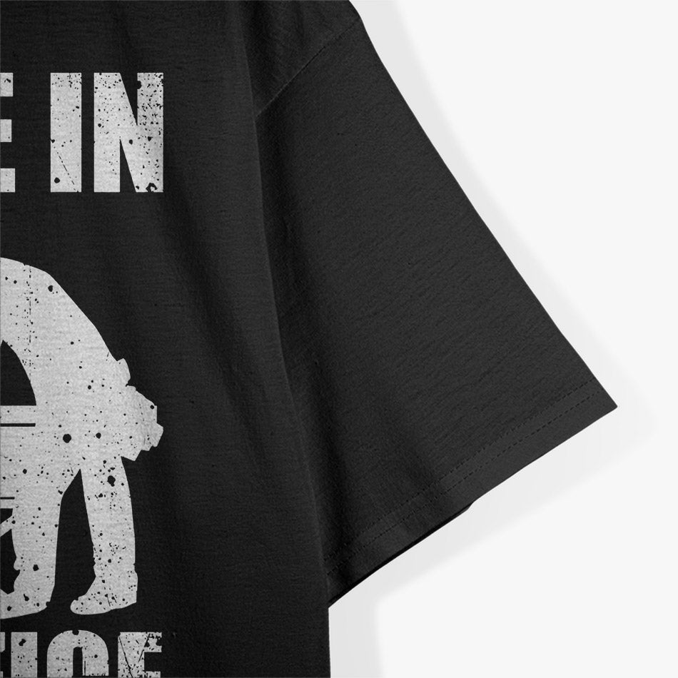 Mens Funny Woodworking – Carpenter Carpentry Woodworker T-Shirt