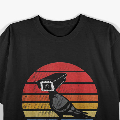 Birds Aren’t Real – Vintage Conspiracy Humor T-Shirt