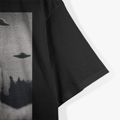 Alien UFO Selfie Labrador Funny Space Dog T-Shirt