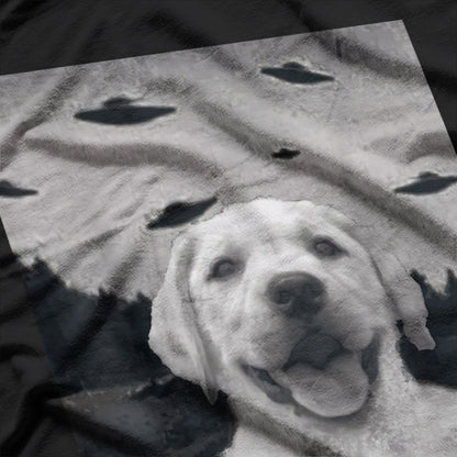 Alien UFO Selfie Labrador Funny Space Dog T-Shirt