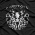 Perfect Circle Octopus: Mysterious & Nautical Aesthetic T-Shirt