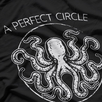 Perfect Circle Octopus: Mysterious & Nautical Aesthetic T-Shirt