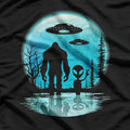 Alien and Bigfoot – Moon Men Cryptid Vintage Space Graphic T-Shirt