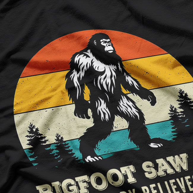 Sasquatch Humor – Bigfoot Spotted Me! T-Shirt
