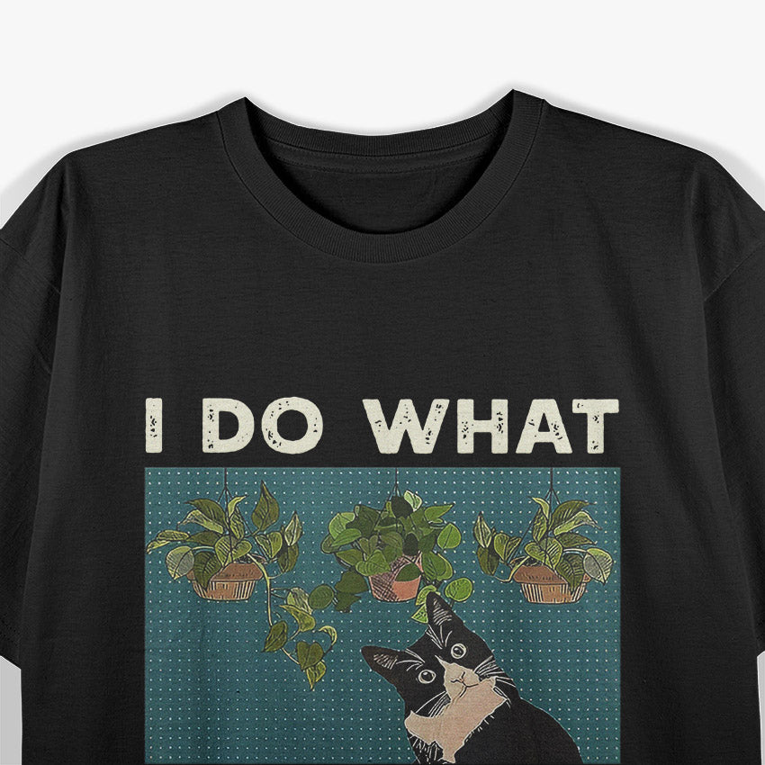 Funny Tuxedo Cat Gardening – Cute Cat Lover Gift T-Shirt