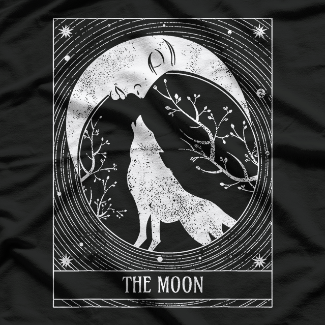 Tarot Card Distressed Wolf – Mystical and Powerful T-Shirt