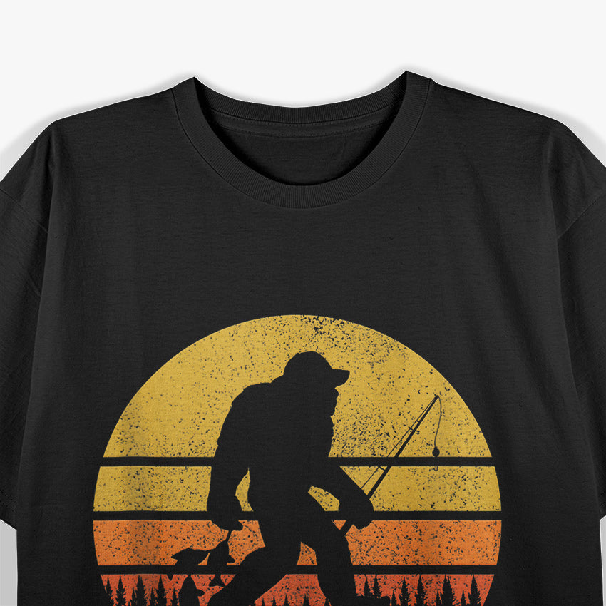 Bassquatch Funny Bass Fishing Sasquatch Bigfoot Vintage Gift T-Shirt