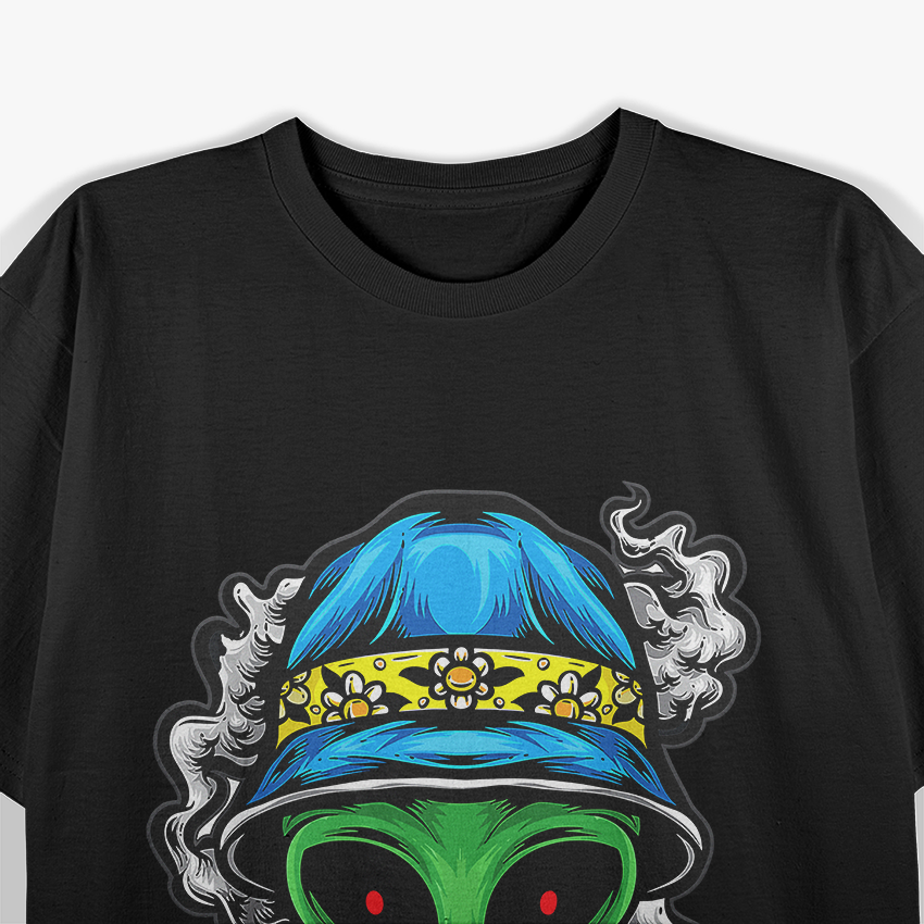 Smoking Alien - Just Chillin’ T-Shirt