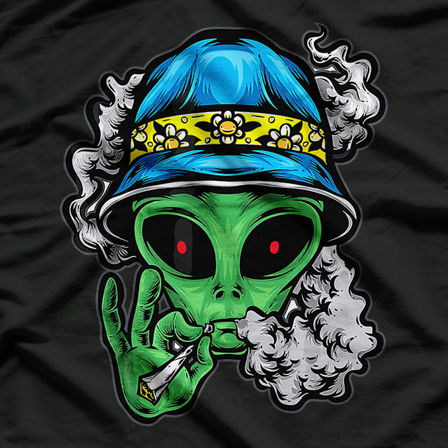 Smoking Alien - Just Chillin’ T-Shirt