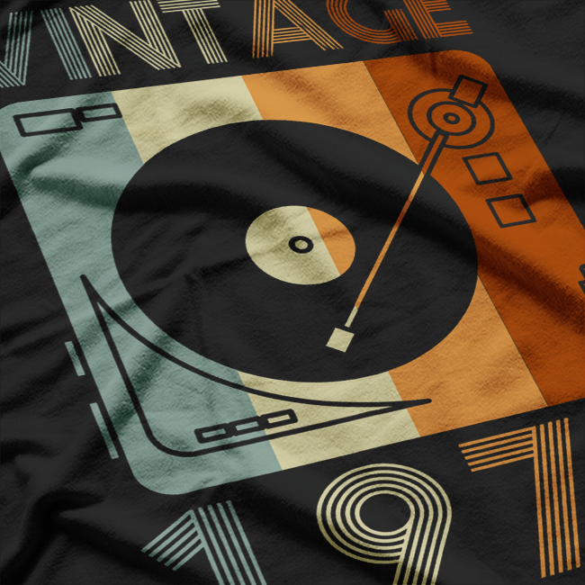 Vintage 1971 Retro Record Player Birthday T-Shirt