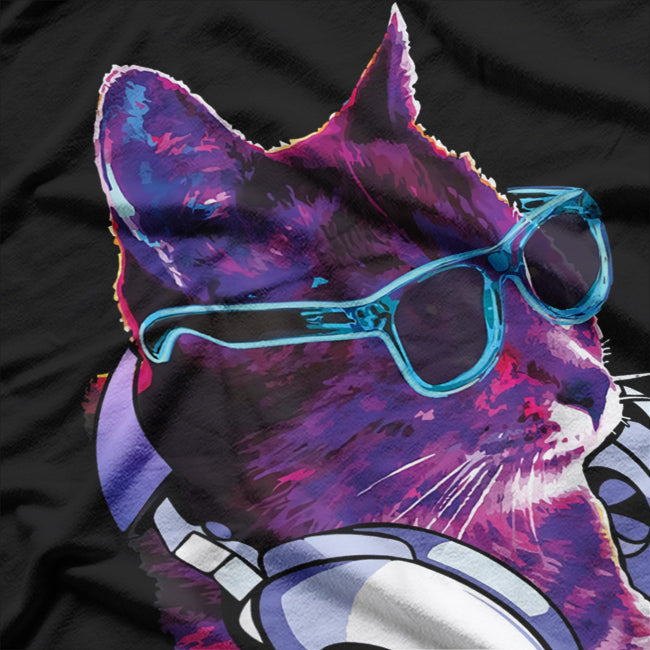 Tech House DJ Cat - Paws on the Decks T-Shirt