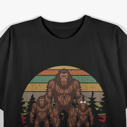 Grandpa Squatch Like A Grandpa Just Way More Squatchy Retro T-Shirt