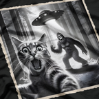 Bigfoot, UFO & Cat Selfie – Cryptid Comedy Mashup Love T-Shirt
