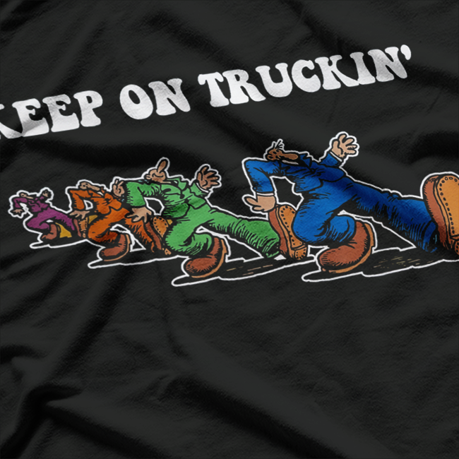 Keep On Truckin’ – Distressed Vintage Art Retro Truck Driver T-Shirt
