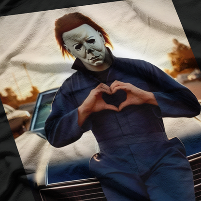Retro Horror Heart Hands – Vintage Scary Movie Style T-Shirt