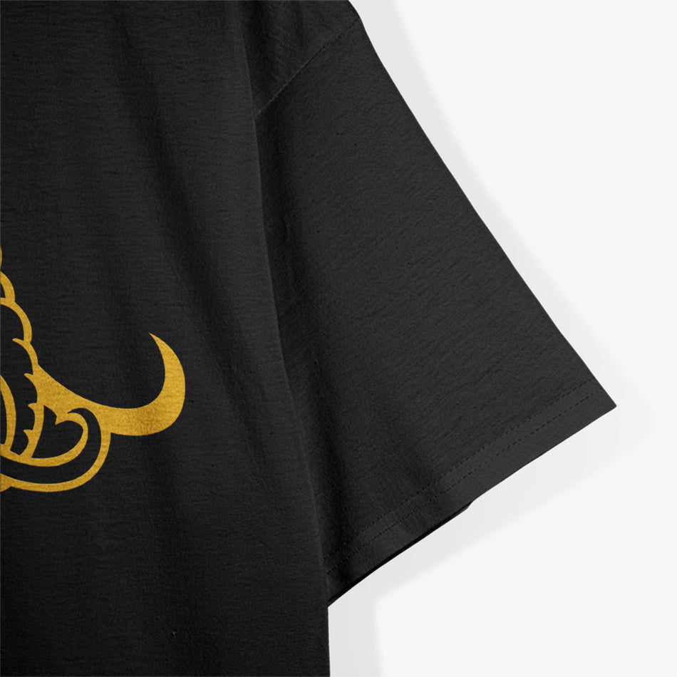 Mammoth Silhouette: Minimalist Line Art T-Shirt