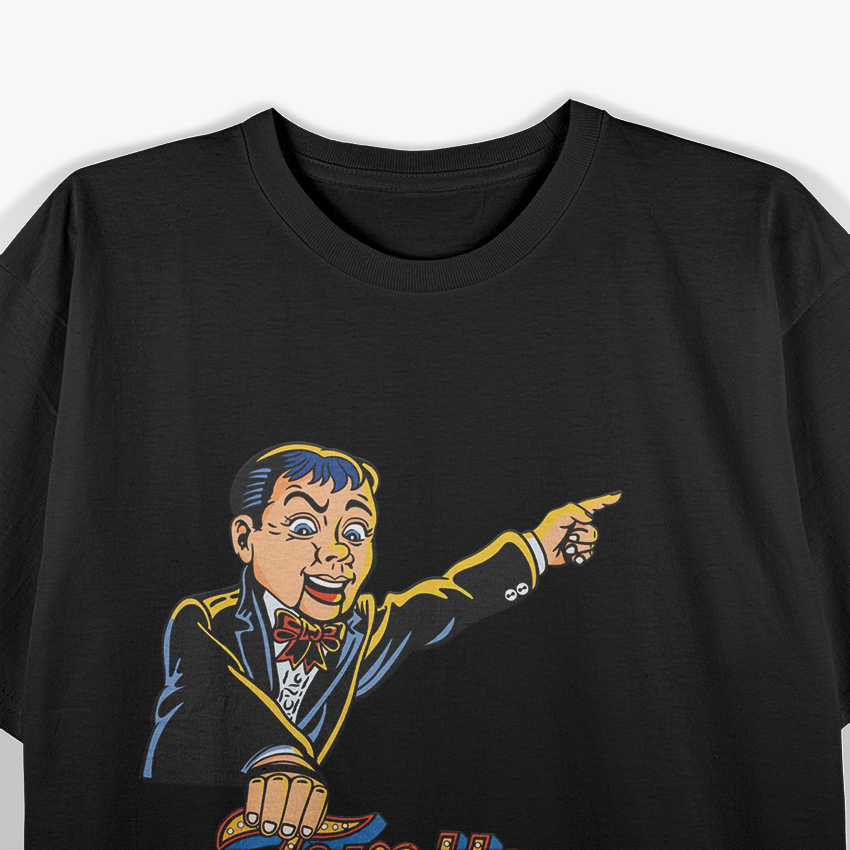Retro Pinball Wizard Funny Arcade Gamer Graphic T-Shirt