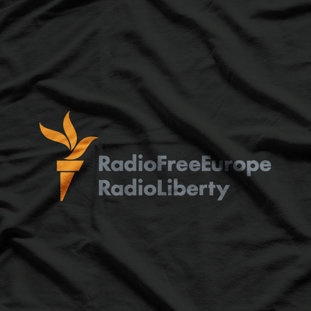 Vintage Radio Waves – Free Europe Inspired Design T-Shirt