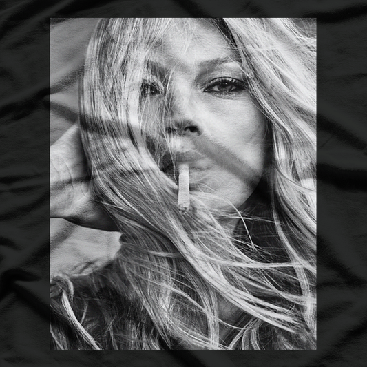 Vintage Model – Retro Fashion Icon Smoking T-Shirt